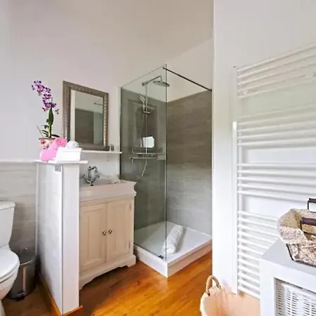 Guest house La Vdk : Chambres Vue Sur Meuse *